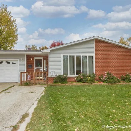 Buy this 3 bed house on 1000 Woodland Drive in Buffalo Grove, IL 60090