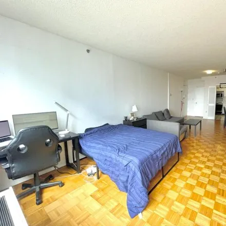 Rent this studio house on The James Monroe in Holland Tunnel, Jersey City
