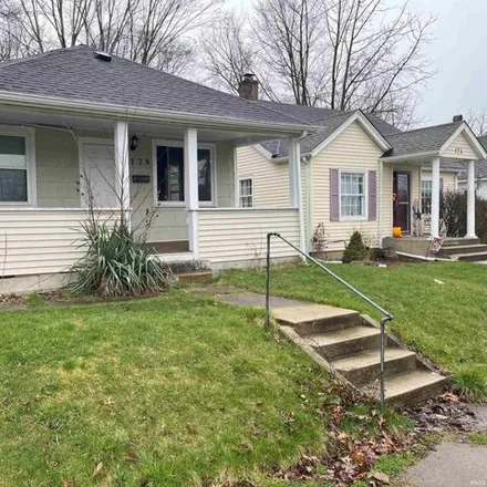 Buy this 3 bed house on 128 East Oakside Street in South Bend, IN 46613