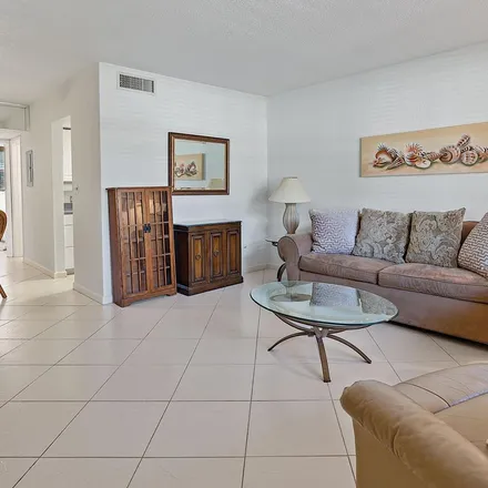 Image 2 - 2593 South Ocean Boulevard, Palm Beach, Palm Beach County, FL 33480, USA - Apartment for rent