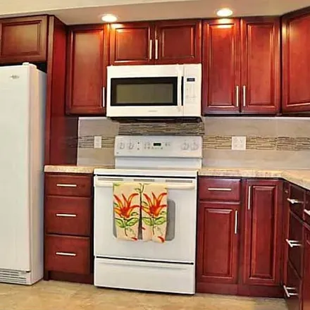 Buy this 2 bed condo on 931 West Flamingo Drive in Pembroke Pines, FL 33027