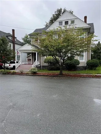 Image 3 - 4 Elizabeth Street, City of Port Jervis, NY 12771, USA - House for sale