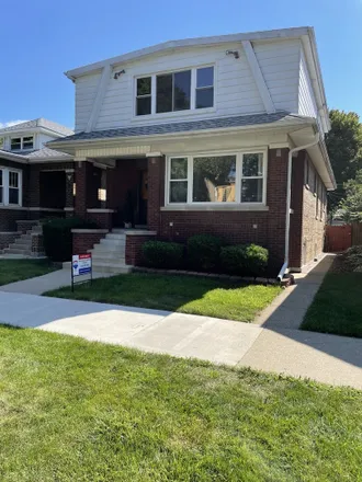 Image 2 - 4925 North Karlov Avenue, Chicago, IL 60630, USA - House for sale