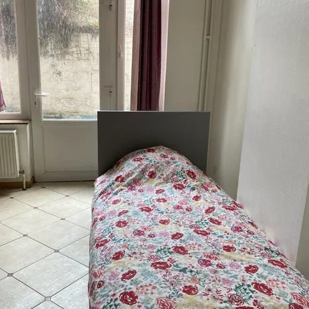 Rent this 1 bed apartment on Rue Van Artevelde - Arteveldestraat in 1000 Brussels, Belgium