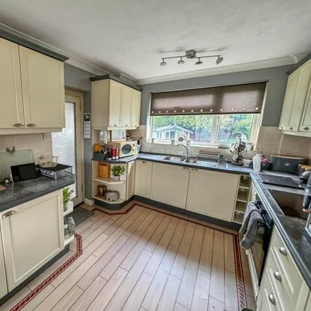 Image 3 - Catherine Close, West End, SO30 3GS, United Kingdom - House for sale