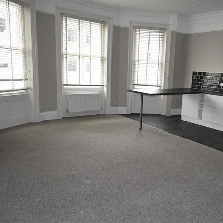 Image 5 - 16a Chesham Place, Brighton, BN2 1FP, United Kingdom - Apartment for rent