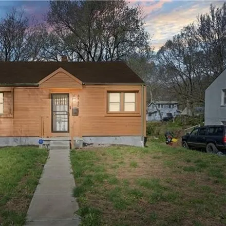 Buy this 2 bed house on 3080 East 68th Street in Kansas City, MO 64132