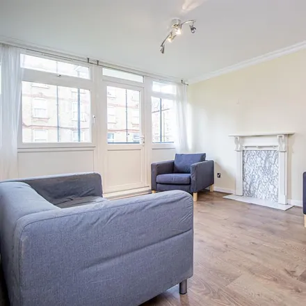 Rent this 1 bed apartment on Cranwood Street in London, EC1V 9NX