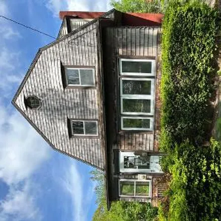 Buy this 3 bed house on 21 Short Street in Warwick, RI 02889