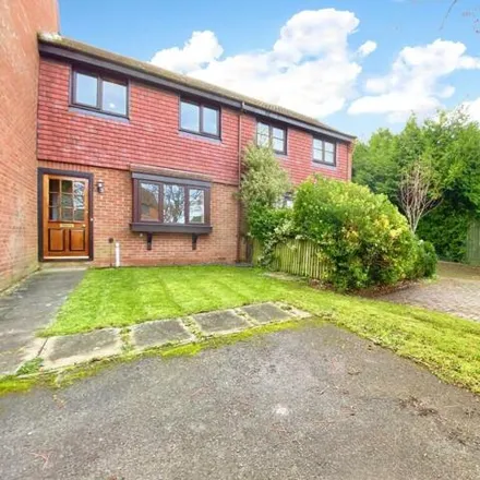 Image 1 - Brook Close, Ludgershall, HP18 9NP, United Kingdom - Townhouse for sale