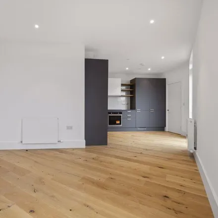 Rent this 1 bed apartment on 19 Lion Green Road in London, CR5 2NL