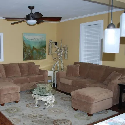 Image 2 - Folly Beach, SC, 29439 - Apartment for rent