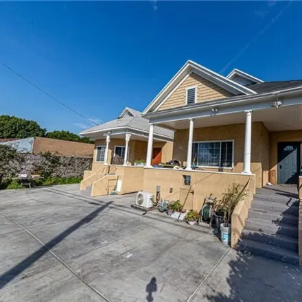Image 3 - 229 West 28th Street, Los Angeles, CA 90007, USA - House for sale