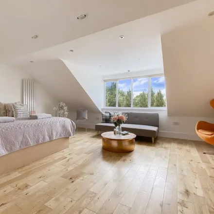 Rent this 5 bed house on Somerford Keynes in GL7 6BG, United Kingdom