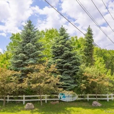 Image 3 - 715 Orchard Ridge Ct, Michigan, 48462 - House for sale