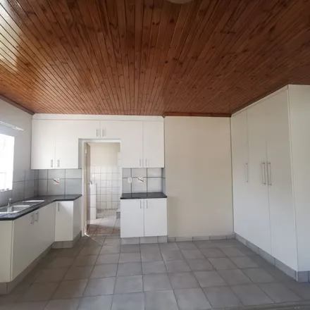 Image 1 - Blockbusters, Largo Road, Ekurhuleni Ward 75, Gauteng, 1559, South Africa - Apartment for rent