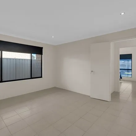Image 3 - Remembrance Drive, Baldivis WA 6171, Australia - Apartment for rent