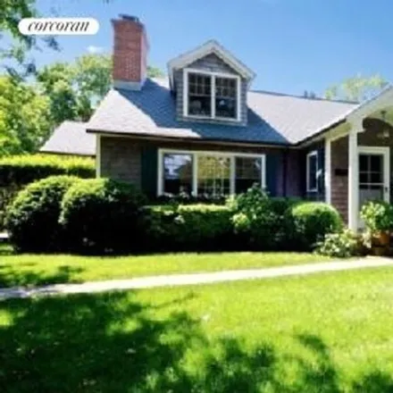 Image 1 - 19 Maidstone Avenue, Village of East Hampton, Suffolk County, NY 11937, USA - House for rent