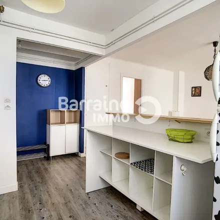 Rent this 3 bed apartment on SUAPS - Complexe sportif in Rue de la Grandière, 29200 Brest