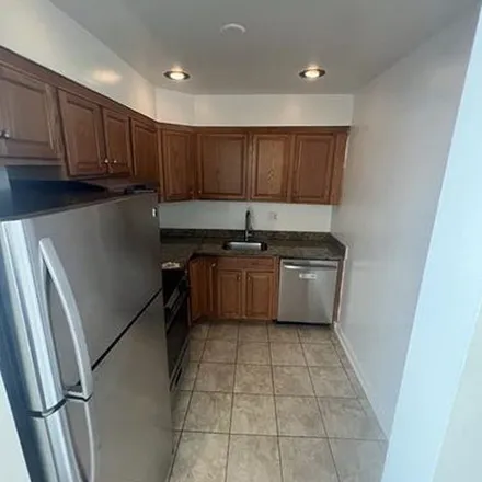 Image 3 - 1931 Addison Road South, District Heights, Prince George's County, MD 20747, USA - Apartment for rent