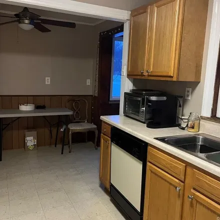 Rent this 4 bed apartment on 63 Thompson Street in Hamden, CT 06518