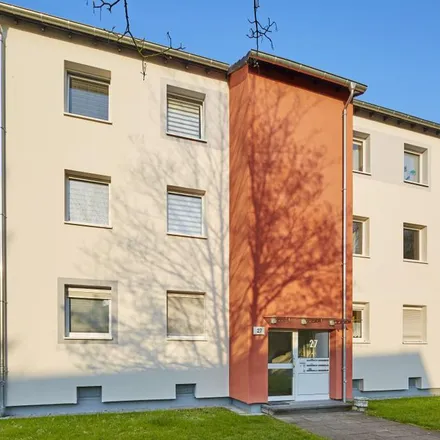Rent this 2 bed apartment on Graudenzer Ring 27 in 47279 Duisburg, Germany