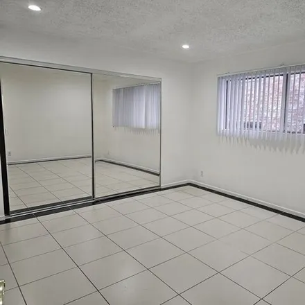 Image 7 - 1244 North Flores Street, West Hollywood, CA 90069, USA - Condo for rent