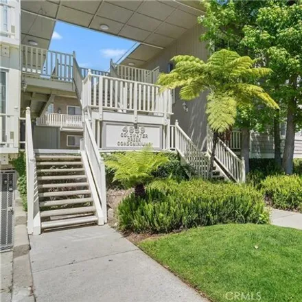 Buy this 1 bed condo on 4908 Coldwater Canyon Avenue in Los Angeles, CA 91423