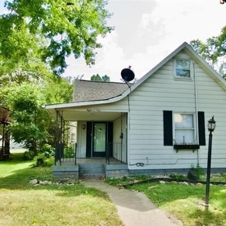 Buy this 2 bed house on Grace Evangelical Lutheran Church in West Beechwood Avenue, Muncie