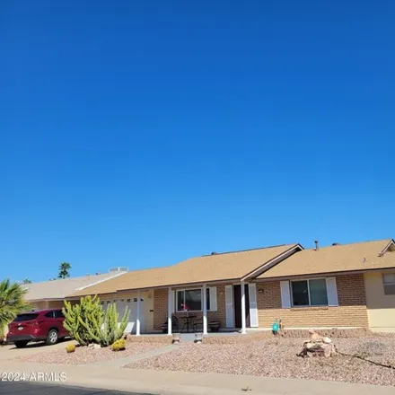 Rent this 3 bed house on 10544 West Cheryl Drive in Sun City, AZ 85351