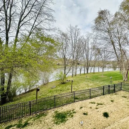 Image 3 - 677 Springlake Drive, Rolling Meadows, Franklin, TN 37064, USA - House for sale