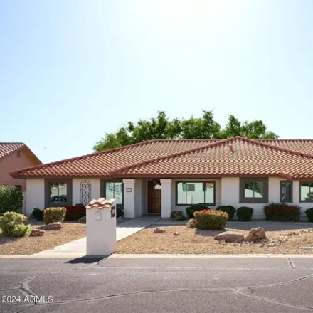 Buy this 3 bed house on 8180 South Grandview Avenue in Tempe, AZ 85284
