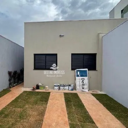 Buy this 3 bed house on Rua José Pedro Lima in Vida Nova, Uberlândia - MG