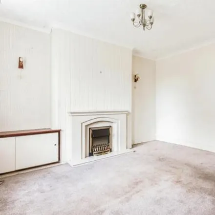 Image 3 - 30 Silver Street, Newton Hill, WF1 2HZ, United Kingdom - Townhouse for sale