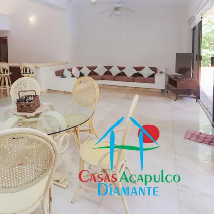Buy this 3 bed house on Calle Tabachines in Fraccionamiento Club Res Las Brisas, 39300 Acapulco