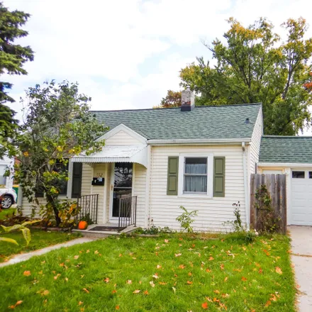 Buy this 1 bed house on 552 Proulx Street in Green Bay, WI 54302