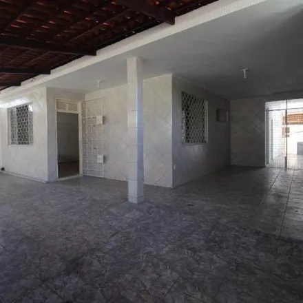 Rent this 5 bed house on Rua Cônego Pennafort 265 in Amadeu Furtado, Fortaleza - CE