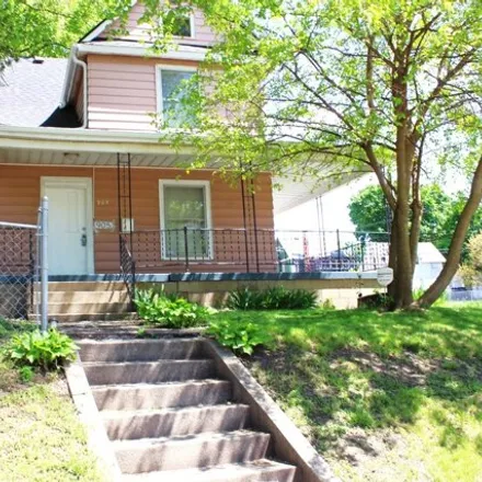 Rent this 4 bed house on 777 Whitman Street in Rockford, IL 61103