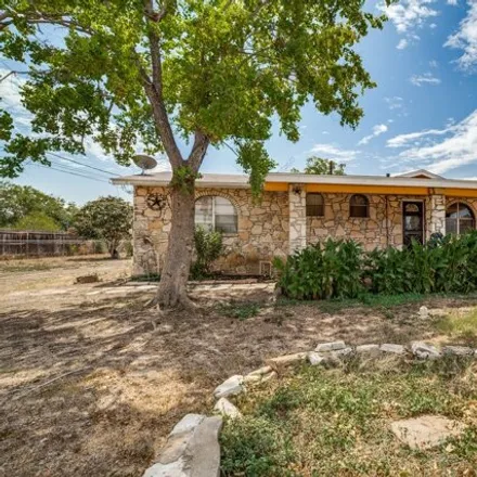 Buy this 3 bed house on 624 West Baetz Boulevard in San Antonio, TX 78221