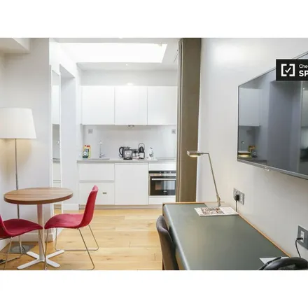 Rent this 1 bed apartment on Merrion Road in Merrion, Dublin