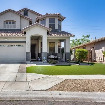 Buy this 5 bed house on 2431 East Fremont Road in Phoenix, AZ 85042