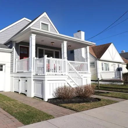Rent this 4 bed house on 5 36th Avenue in Longport, Atlantic County
