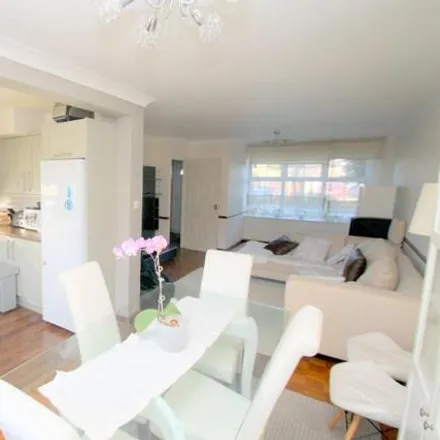 Rent this 3 bed townhouse on Shaftesbury Crescent in Staines-upon-Thames, TW18 1QW