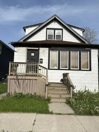 Buy this 3 bed house on 3541 North Natoma Avenue in Chicago, IL 60634
