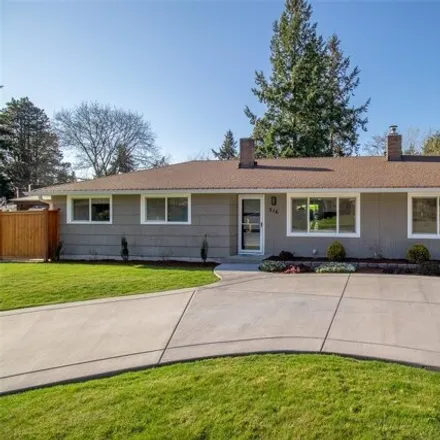 Buy this 3 bed house on 516 South 198th Street in Des Moines, WA 98148