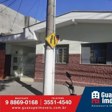 Buy this 2 bed house on Academia de Jiu Jitsu Marcyo Ferreira in Rua Francisco Vieira do Vale 257, Guaxupé - MG