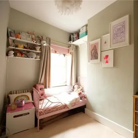 Image 7 - 18 Scrooby Street, London, SE6 4JB, United Kingdom - Townhouse for sale