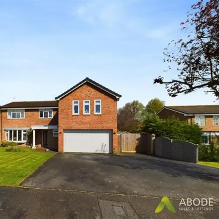 Buy this 5 bed house on Meadow View in Rolleston on Dove, DE13 9AL