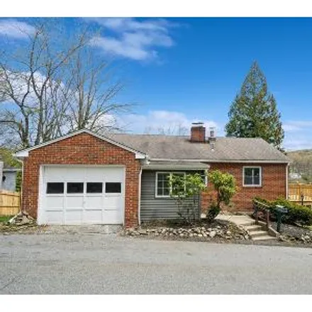 Buy this 3 bed house on 85 Locust Road in Wantage, NJ 07461