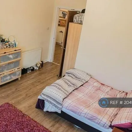 Rent this 4 bed apartment on 1240 Argyle Street in Glasgow, G3 8TJ